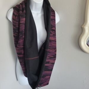 Lululemon Vinyasa Fleece Scarf Purple Black Pattern Wrap Shawl Snap Closure